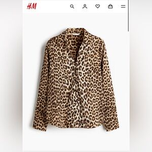 H&M Leopard 🐆 button down silk style blouse - XS